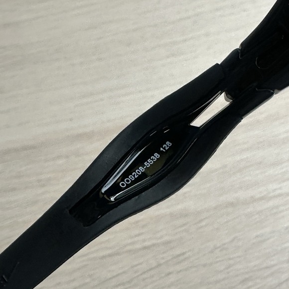 Oakley Radar Ev Path Men's Sunglasses Black Frame Blue Lenses - Prizm Lens - Picture 3 of 4